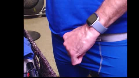 Snapshot of drmbigg chatting on 11/15/25, 09:06 Hello Hope you enjoy what you see. I love attention in dirty talk and tips thickcock edging precum dirtyTalk C2C online show from 11/15/25, 09:06