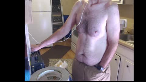 Snapshot of drmbigg chatting on 04/07/26, 07:03 Hello Hope you enjoy what you see. I love attention in dirty talk and tips thickcock edging precum dirtyTalk C2C online show from 04/07/26, 07:03