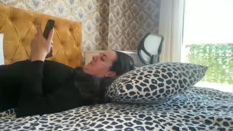 Dr. Resa online show from 03/06/25, 08:52