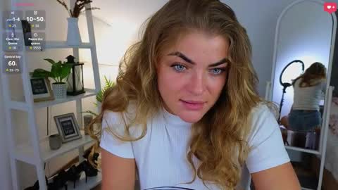 Donna online show from 09/14/25, 04:33