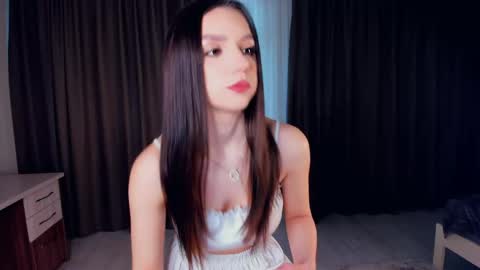 Emma online show from 04/28/26, 05:12