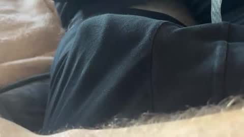 Snapshot of drw98 chatting on 10/17/25, 10:23 drw98 online show from 10/17/25, 10:23