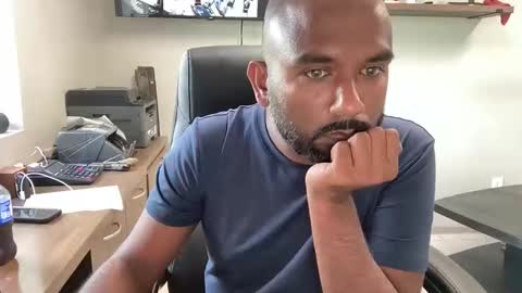 dsunnys707670 online show from 04/13/26, 08:03