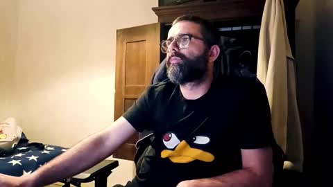 Snapshot of dubcenter chatting on 03/28/26, 06:46 dubcenter online show from 03/28/26, 06:46