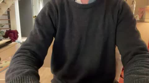 Snapshot of duerythe2 chatting on 04/05/26, 12:08 Pierre online show from 04/05/26, 12:08