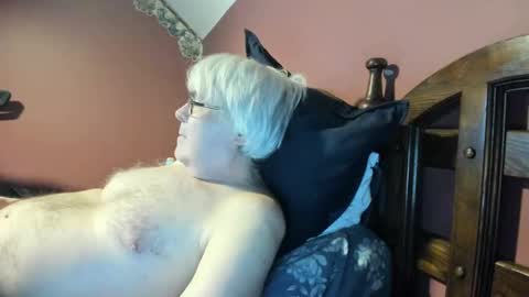 Doug online show from 10/27/25, 01:31