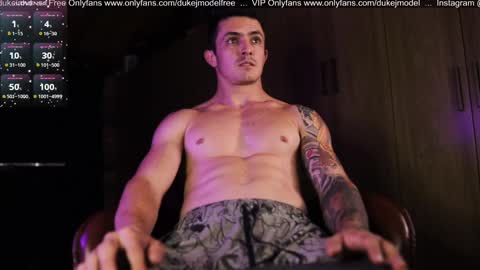 Snapshot of duke_j chatting on 01/30/25, 03:33 DUKE J              online show from 01/30/25, 03:33