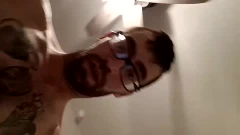 Snapshot of duke_lordly chatting on 03/10/25, 04:17 duke_lordly online show from 03/10/25, 04:17