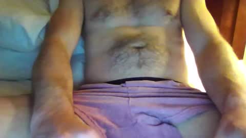 Snapshot of dukescosmo12 chatting on 05/01/26, 04:39 dukescosmo12 online show from 05/01/26, 04:39