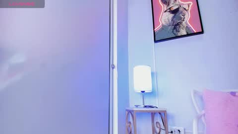 dulce__fiore07 online show from 02/09/26, 12:20