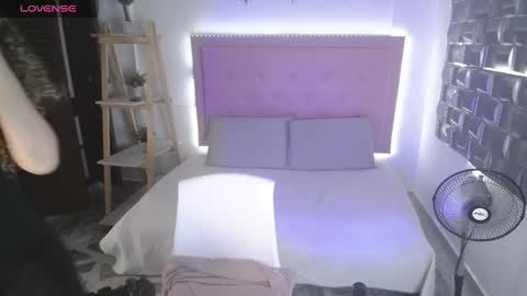 dulce__lovee online show from 11/12/25, 06:30