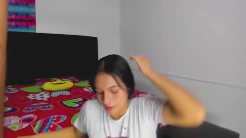 Snapshot of dulce_condena_420 chatting on 02/20/25, 01:25 Im Alexa 420 online show from 02/20/25, 01:25