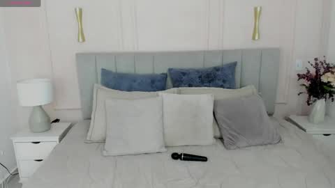 Snapshot of dulce_emi_ chatting on 04/17/26, 12:08 Emi online show from 04/17/26, 12:08