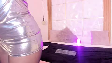   online show from 11/05/25, 04:29