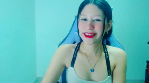 dulce_mauren online show from 12/18/25, 06:30