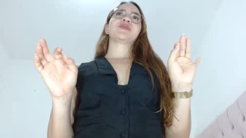 Snapshot of dulce_melocoton chatting on 04/30/26, 11:09 Dulce online show from 04/30/26, 11:09
