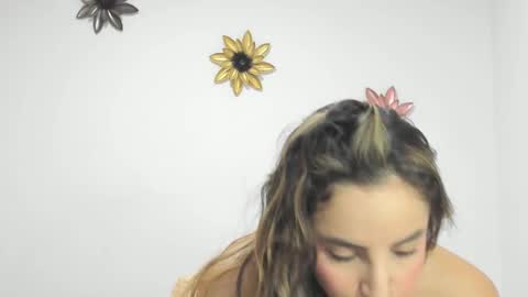 Snapshot of dulce_roberts_ chatting on 12/06/24, 03:22 Dulce online show from 12/06/24, 03:22