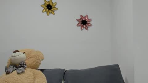 Snapshot of dulce_roberts_ chatting on 01/06/25, 11:29 Dulce online show from 01/06/25, 11:29