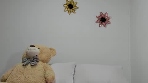 Snapshot of dulce_roberts_ chatting on 01/29/25, 02:32 Dulce online show from 01/29/25, 02:32