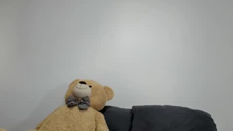 Snapshot of dulce_roberts_ chatting on 02/22/25, 01:02 Dulce online show from 02/22/25, 01:02