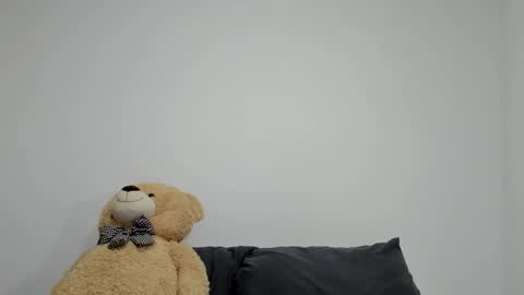 Snapshot of dulce_roberts_ chatting on 02/27/25, 12:23 Dulce online show from 02/27/25, 12:23