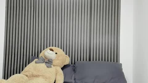 Snapshot of dulce_roberts_ chatting on 09/20/25, 01:01 Dulce online show from 09/20/25, 01:01