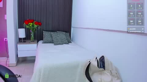 Dulce  online show from 03/19/26, 08:13