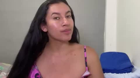 dulceizzy online show from 04/08/26, 12:10