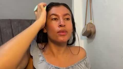 dulceizzy online show from 04/28/26, 01:26