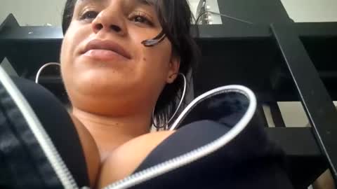 Snapshot of dulcekatty18 chatting on 03/19/26, 07:07 dulcekatty18 online show from 03/19/26, 07:07