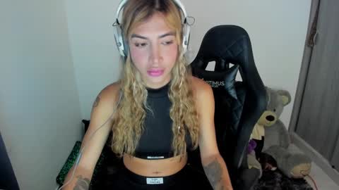 Snapshot of dulcekim_dj chatting on 02/07/25, 01:58 dulcekim_dj online show from 02/07/25, 01:58