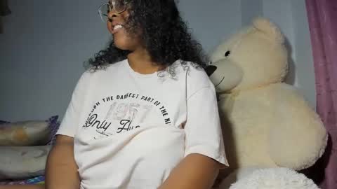 Snapshot of dulcemilk2 chatting on 12/20/24, 07:44 MIA SHAIK online show from 12/20/24, 07:44