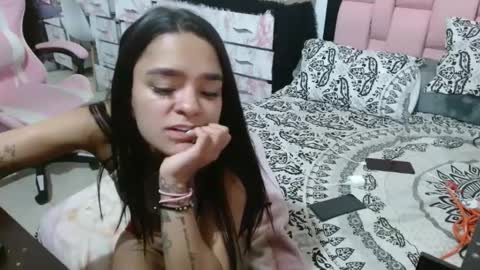 Snapshot of dulcereyes1026 chatting on 02/20/25, 02:51 dulcereyes1026 online show from 02/20/25, 02:51