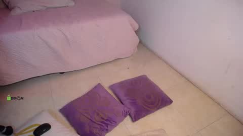 Snapshot of dulcerose01 chatting on 03/02/25, 11:42 Dulce Rose online show from 03/02/25, 11:42