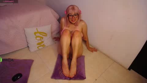 Snapshot of dulcerose01 chatting on 03/03/25, 02:47 Dulce Rose online show from 03/03/25, 02:47