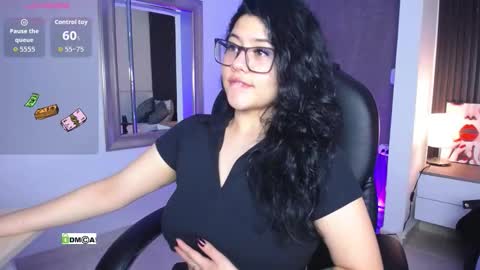 Snapshot of dulcerose01 chatting on 09/09/25, 08:41 Dulce Rose online show from 09/09/25, 08:41