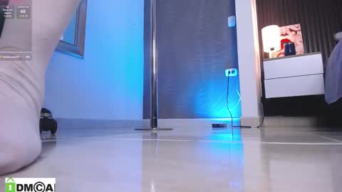 Snapshot of dulcerose01 chatting on 09/25/25, 11:08 Dulce Rose online show from 09/25/25, 11:08