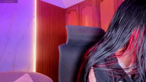 Dulce online show from 04/17/26, 03:09