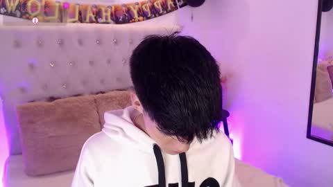 Dulcey online show from 10/20/25, 04:02