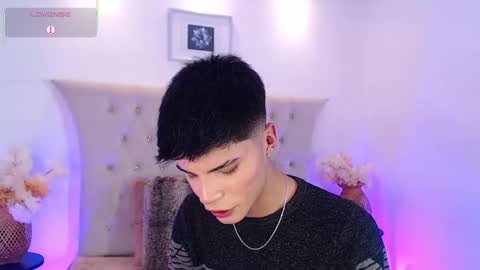 Dulcey online show from 11/26/25, 04:24