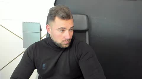 Snapshot of duncanstones chatting on 02/19/25, 11:17 DuncanStone online show from 02/19/25, 11:17