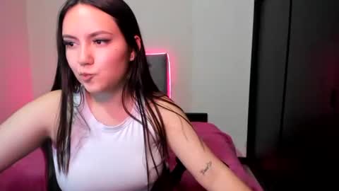 Snapshot of duqueza4you chatting on 02/23/25, 11:44 Katia online show from 02/23/25, 11:44