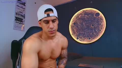 duran_dhikol1 online show from 04/18/26, 02:15