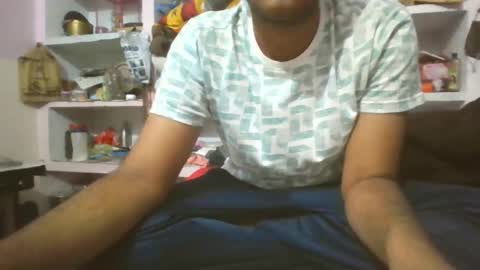 Snapshot of dusky_aarav chatting on 11/23/25, 11:43 dusky_aarav online show from 11/23/25, 11:43