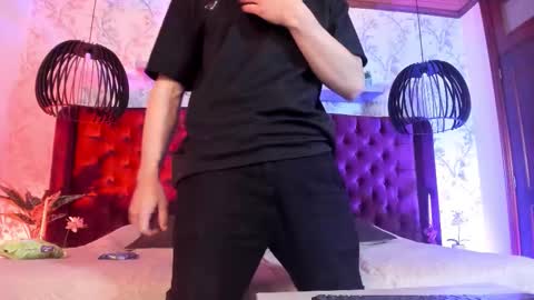 Dustin Sonne online show from 02/01/26, 03:38