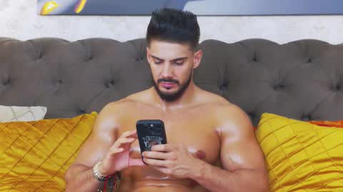 Dustin online show from 11/04/25, 11:04