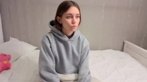 Snapshot of dutifulandwet chatting on 03/01/26, 01:18 Noah online show from 03/01/26, 01:18