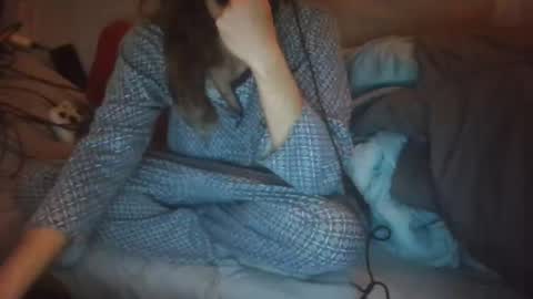 dv3nd3 online show from 12/01/25, 07:30