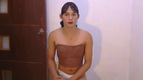 dy_namite online show from 11/17/25, 06:03