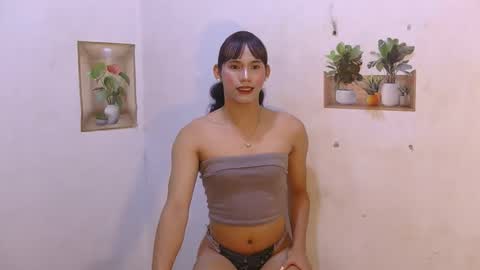 Snapshot of dy_namite chatting on 05/12/26, 05:21 dy_namite online show from 05/12/26, 05:21